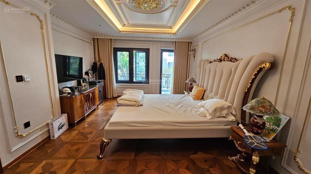 Chính chủ bán nhà giáp hải, gia lâm, lô góc, ô tô tránh, 116m2 x 4 tầng, giá 11.2 tỷ