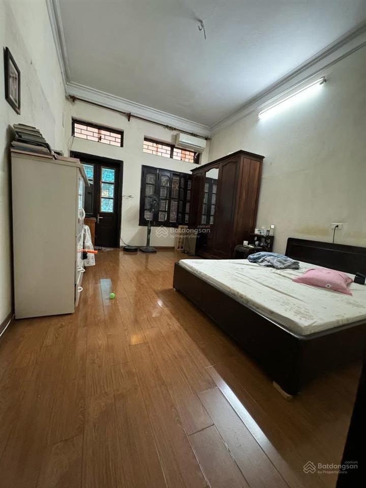 Bán gấp nhà phố giải phóng, phân lô, ô tô tránh, 72m2 4 tầng, giá 22.8 tỷ