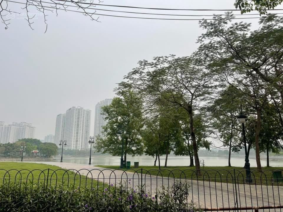Cực hiếm! biệt thự thành phố giao lưu  235m2  2 mặt tiền  ô tô tránh  thang máy  gần hồ