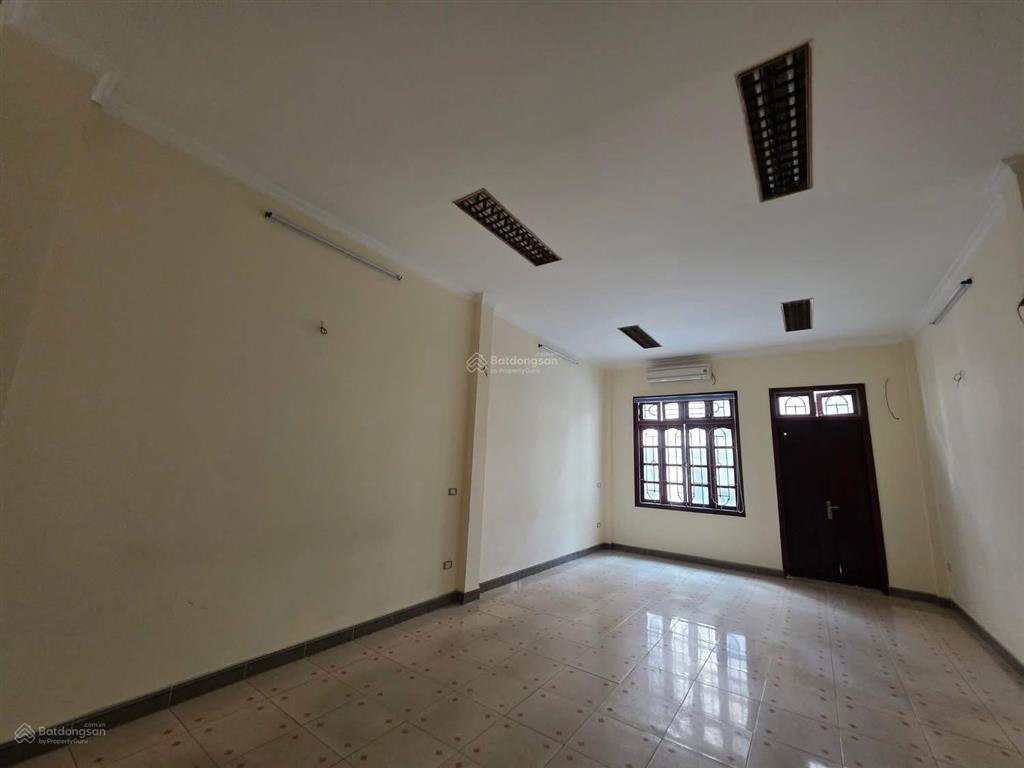 120m2  phân lô 2 mặt thoáng  ô tô tránh  gara ô tô  gần phố  ở kinh doanh văn phòng  giá siê