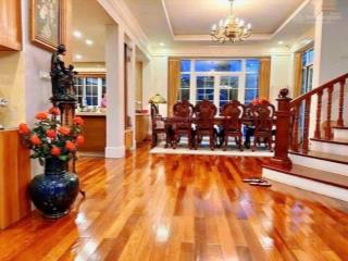 Nhanh giảm sâu 5 tỷ biệt thự vip dt 310m2 x 5 tầng x mt 15m, chỉ còn 95 tỷ. thang máy, có hầm