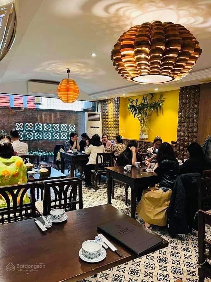 Siêu kinh doanh, phố đào tấn 130m2, mt 11m, ô tô tránh, sát mặt phố, giời thượng lưu, doanh thu cao