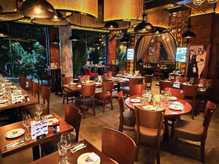 Siêu kinh doanh, phố đào tấn 130m2, mt 11m, ô tô tránh, sát mặt phố, giời thượng lưu, doanh thu cao