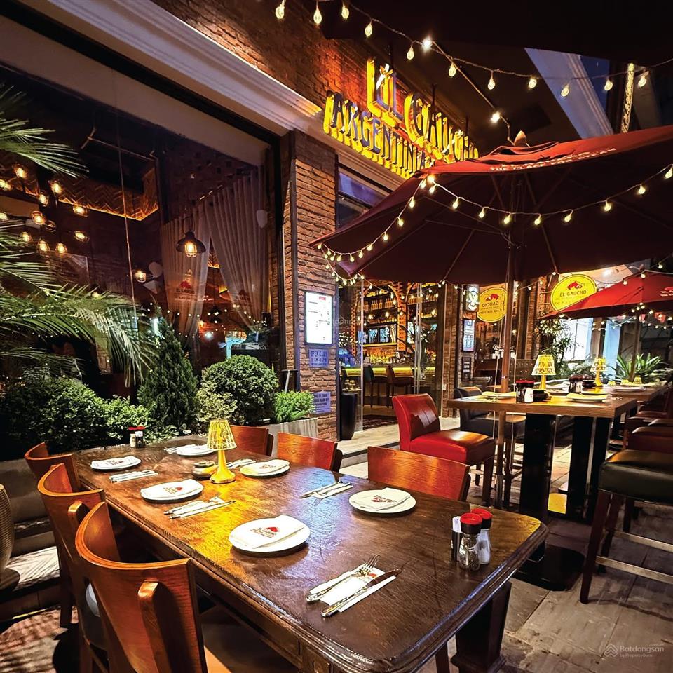 Siêu kinh doanh, phố đào tấn 130m2, mt 11m, ô tô tránh, sát mặt phố, giời thượng lưu, doanh thu cao