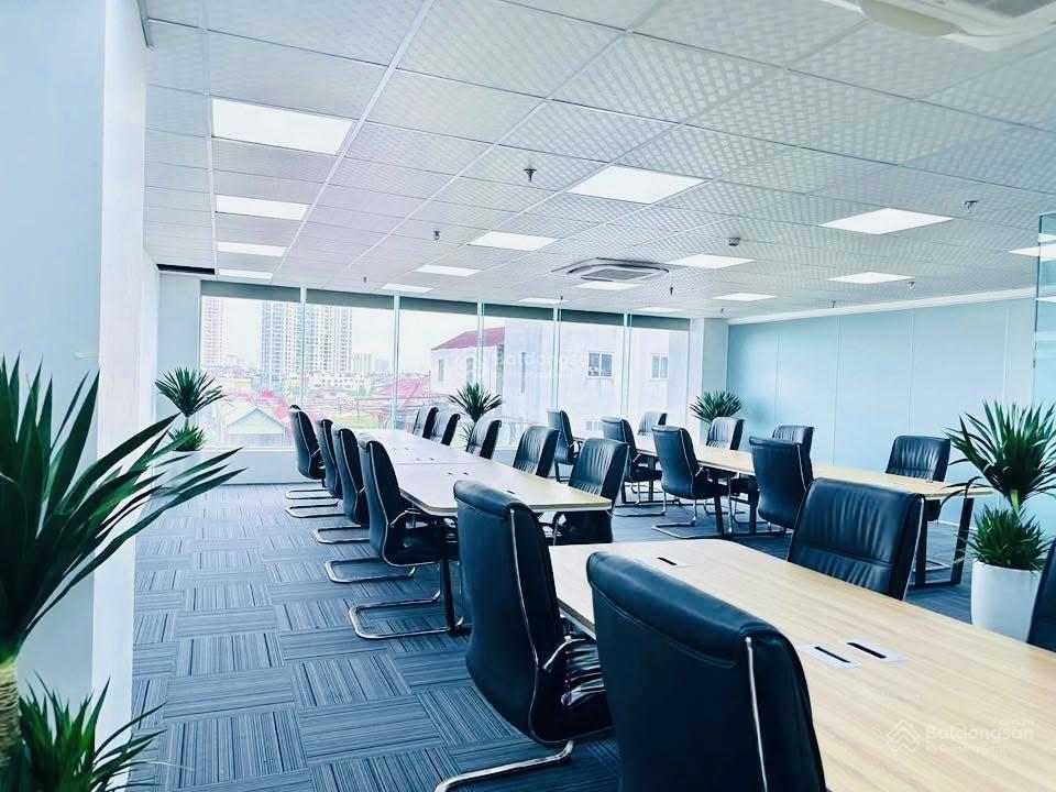 Phân lô, trung kính, 85m2, 7tầng mt 5,5m, ô tô tránh, 20m ra phố. vừa ở vừa kết hợp kinh doanh siêu