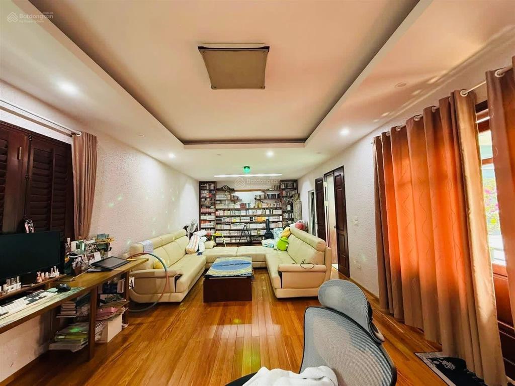 Chủ thiện trí bán chỉ 234tr/m2, nhà trích sài 275m2 * 4t * mt 15m, chỉ hơn 64tỷ, nhà dân xây cách h