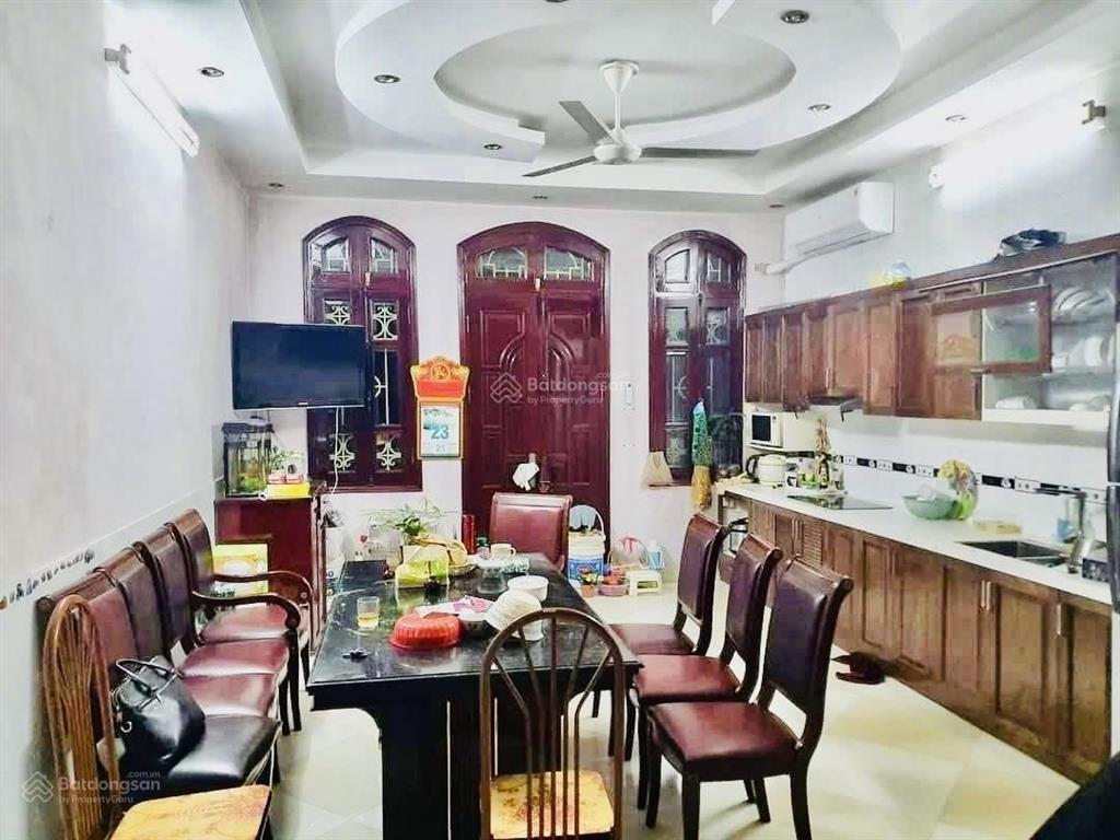 Dt 75m2 x 5t, nhà phân lô 2 mặt thoáng  ô tô tránh  lên tầng thoải mái  kinh doanh  gần ngay p