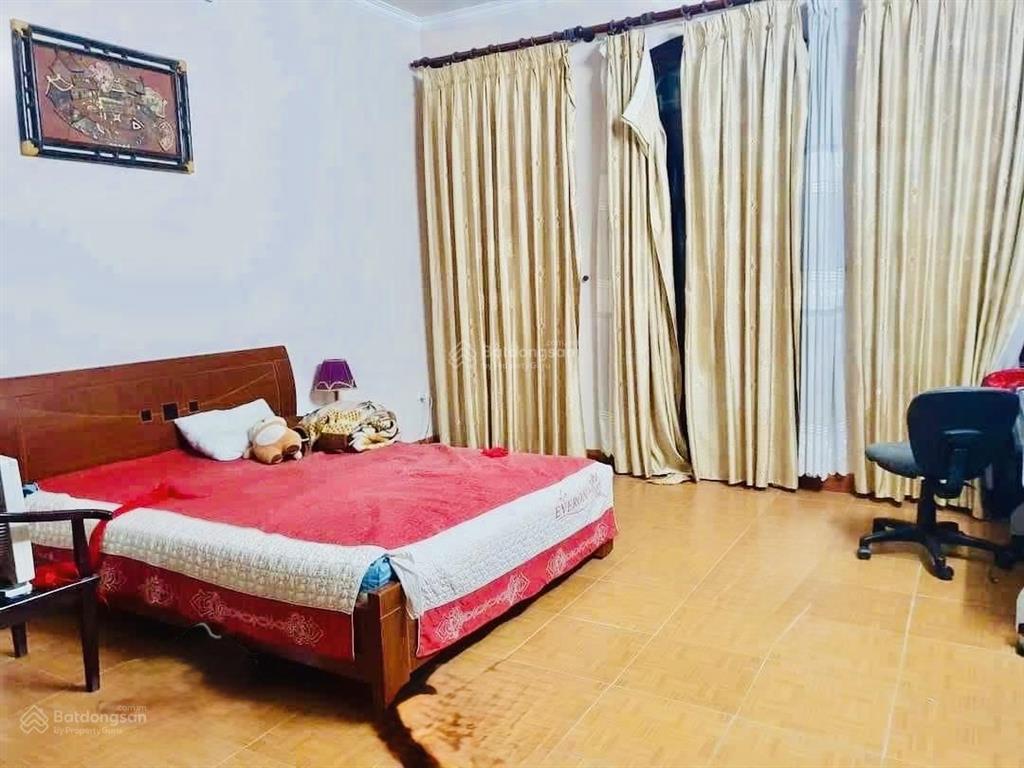 Dt 75m2 x 5t, nhà phân lô 2 mặt thoáng  ô tô tránh  lên tầng thoải mái  kinh doanh  gần ngay p