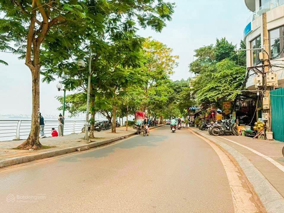 Vip hồ tây nguyễn đình thi, 100m2 x 4t x mt 10m xây  gara ô tô 16c  10m ra hồ tây  ở cực có lộc