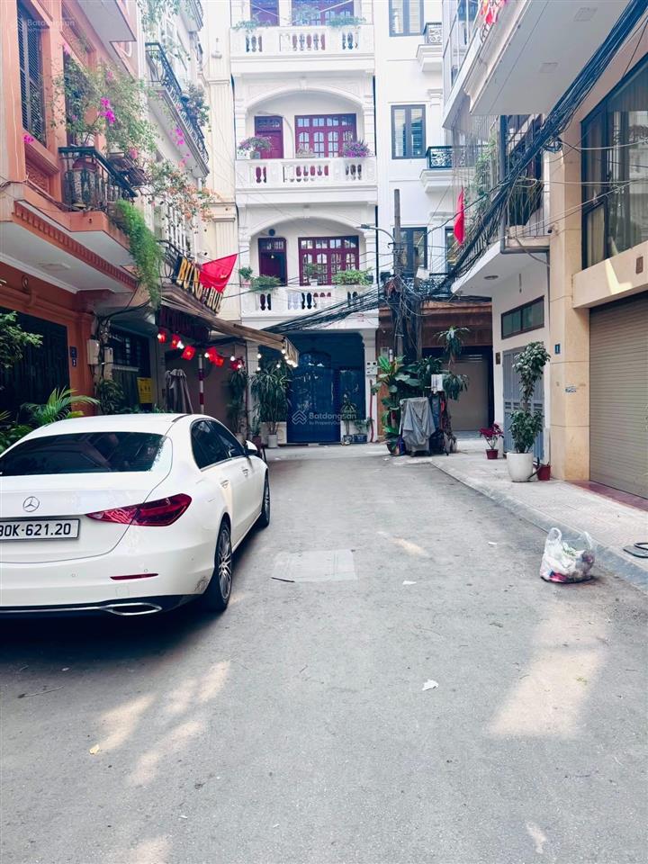 Víp phân lô hoàng cầu  trần quang diệu, 95m2 x mt 9,7m, ô tô tránh, vỉa hè rộng, giá tốt
