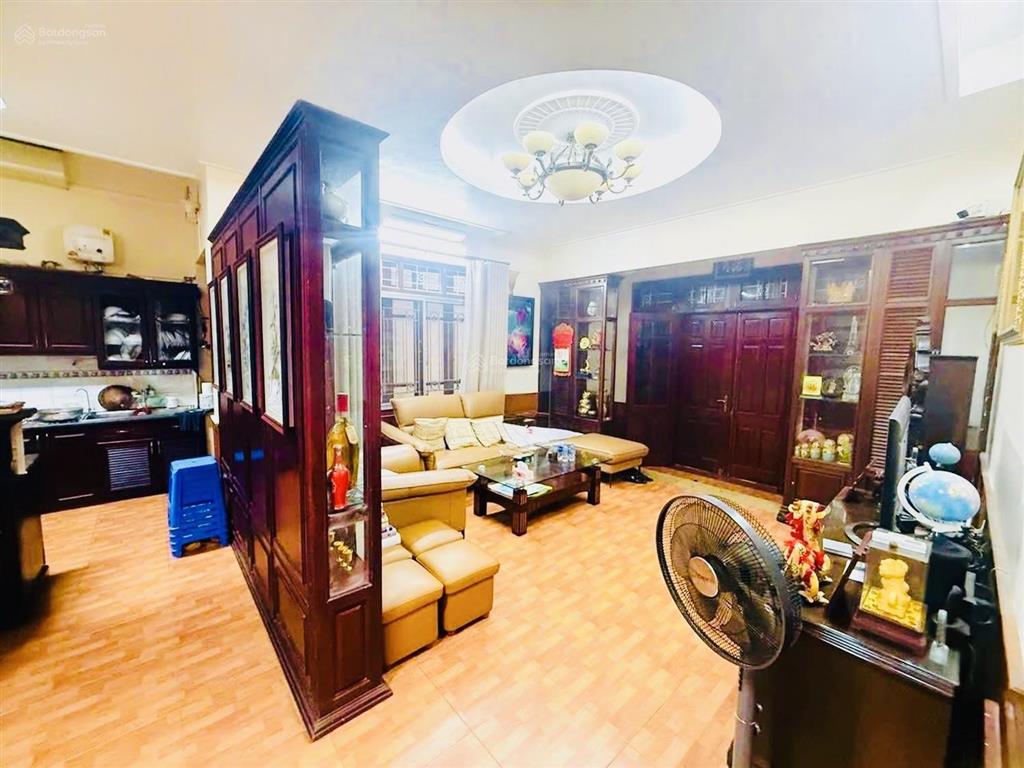 Víp phân lô hoàng cầu  trần quang diệu, 95m2 x mt 9,7m, ô tô tránh, vỉa hè rộng, giá tốt