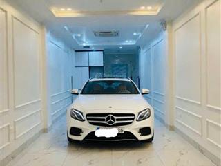 Sang trọng, phong cách châu âu giữa lòng cầu giấy  phân lô yên tĩnh  ô tô vào nhà  full nội thất