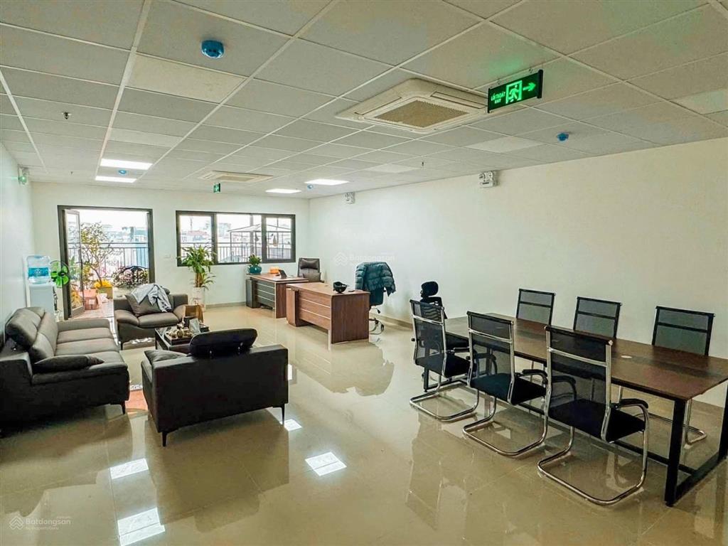 Siêu phẩm tây hồ nhà 120m2 xây mới 10 tầng, ở và kinh doanh, rộng 6,2m  2 ô tô tránh  thông sàn 