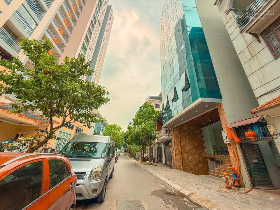 Siêu phẩm tây hồ nhà 120m2 xây mới 10 tầng, ở và kinh doanh, rộng 6,2m  2 ô tô tránh  thông sàn 