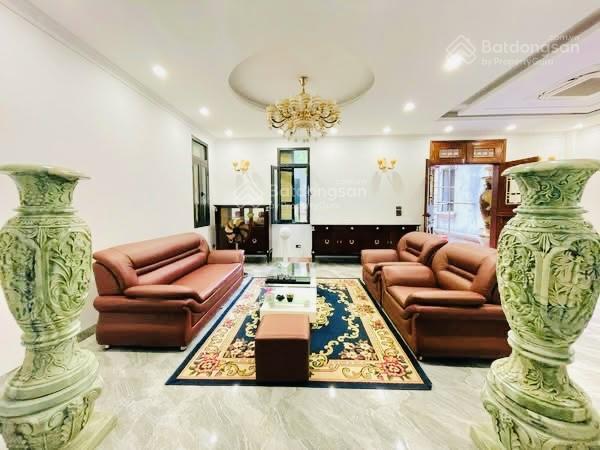 Biệt phủ tây hồ 750m2, mặt đường 3 ô tô tránh, duy nhất gần hồ tây kinh doanh sầm uất, nội thất