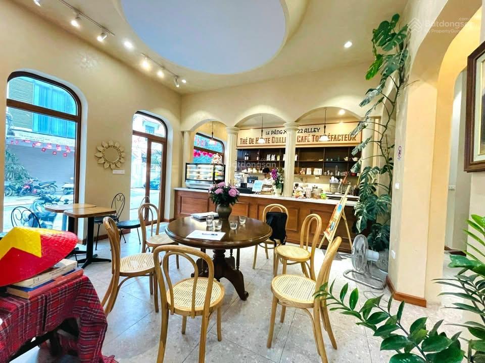 Biệt phủ tây hồ 750m2, mặt đường 3 ô tô tránh, duy nhất gần hồ tây kinh doanh sầm uất, nội thất