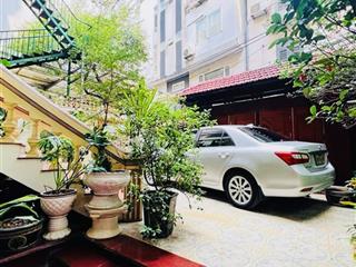 Biệt thự cầu giấy 230m2 * 4t * mt 7,6m, 30m ra phố, chỉ hơn 200tr/m  ngõ thông  ô tô vào nhà, qh