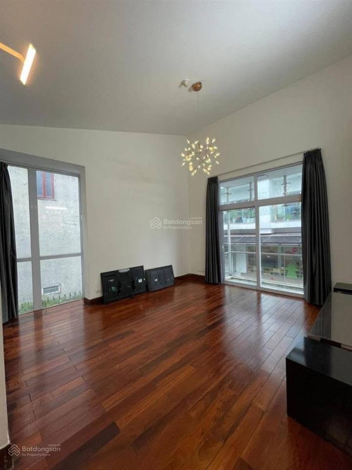 Víp biệt thự tây hồ thuỵ khuê 165m x4t x mt 15m  khu víp ô tô đỗ tránh ngày đêm  vài bước chân ra