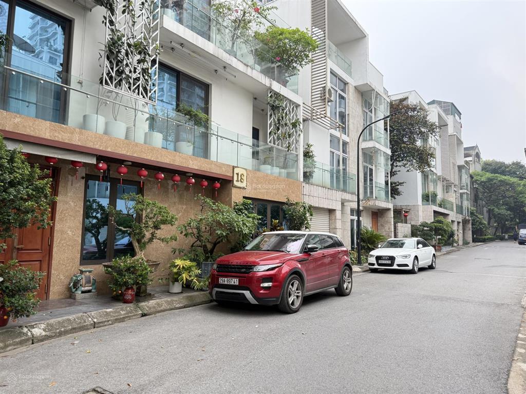 Víp biệt thự tây hồ thuỵ khuê 170m x4t x mt 15m  khu víp ô tô đỗ tránh ngày đêm  gần hồ tây