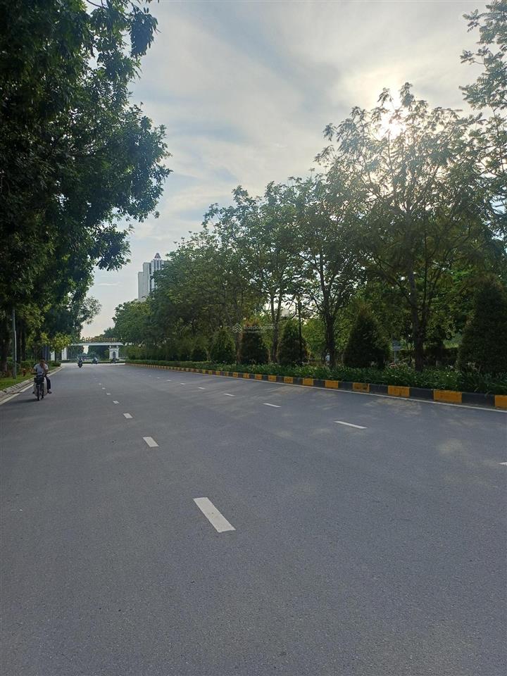 Đất đẹp tại do nha  xuân phương 4,5 tỷ, 40m2, lô góc thông số hoa hậu.  0904 529 ***