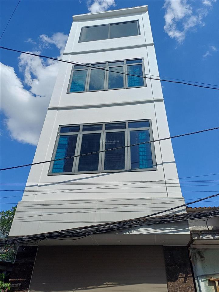 Bán nhà mặt phố ao sen, giá siêu hời 9,8 tỷ, 43m2, 4pn, 4wc, view đẹp