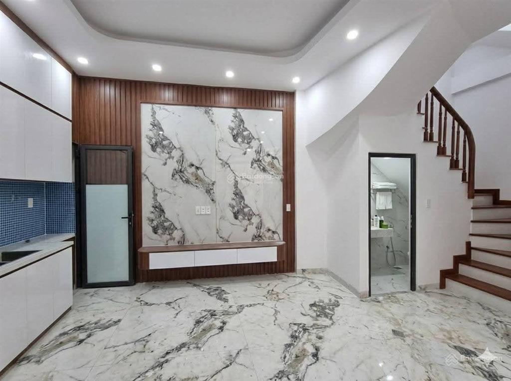 Bán gấp nhà riêng an khánh, giá rẻ 32,5 m2, 5 tầng, 3 phòng ngủ đầy đủ công năng, sổ đỏ riêng biệt