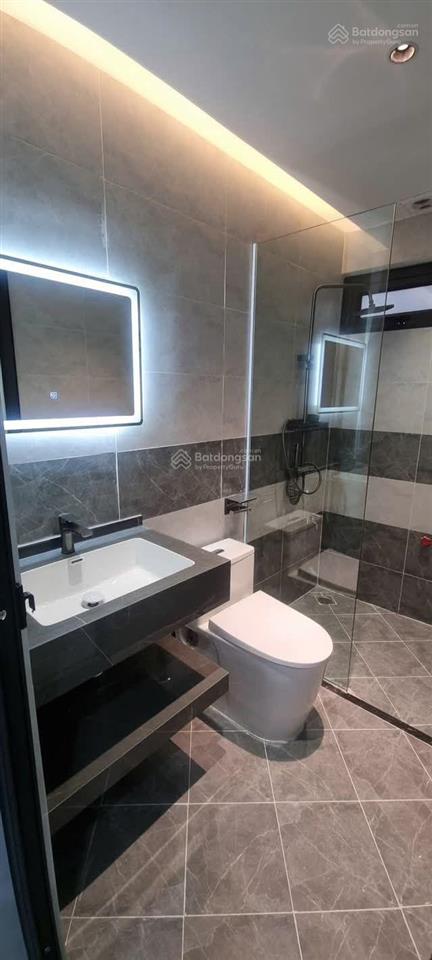 Bán gấp liền kề, phân lô, vỉa hè, xe bus tránh 45m2, 5 tầng, ô chờ thang máy, siêu rẻ 10 tỷ