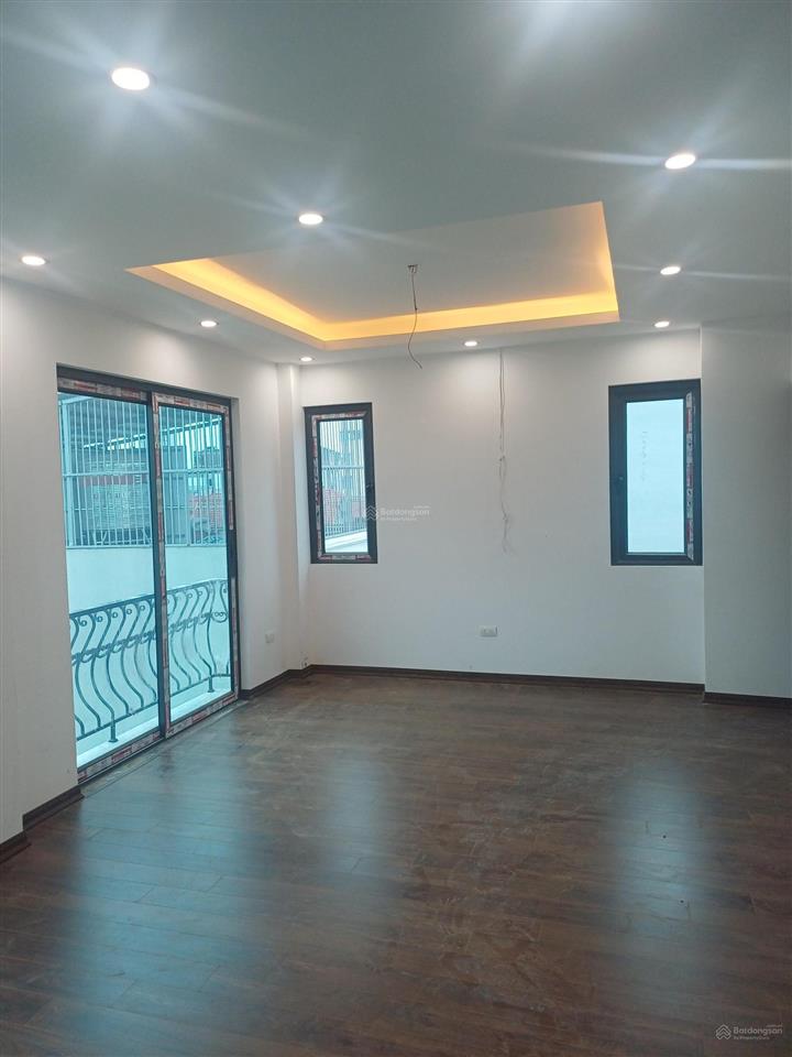 Chính chủ bán gấp! 46m2, 6 tầng, thang máy, lô góc, 0 tô 9 chỗ vào nhà, kd được  0904 529 ***