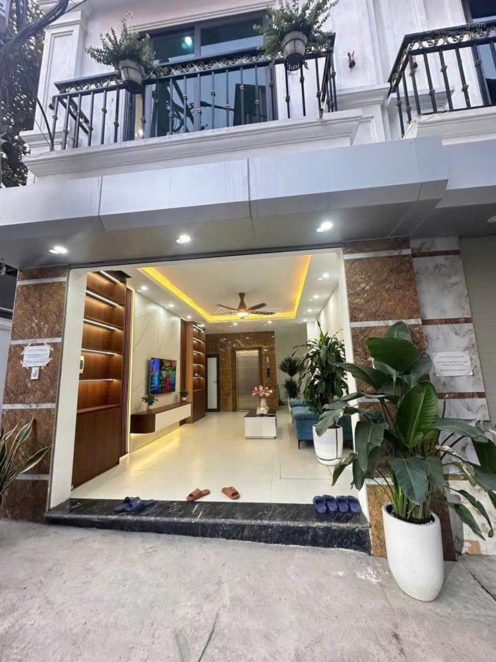 Chính chủ bán gấp! 46m2, 6 tầng, thang máy, lô góc, 0 tô 9 chỗ vào nhà, kd được  0904 529 ***