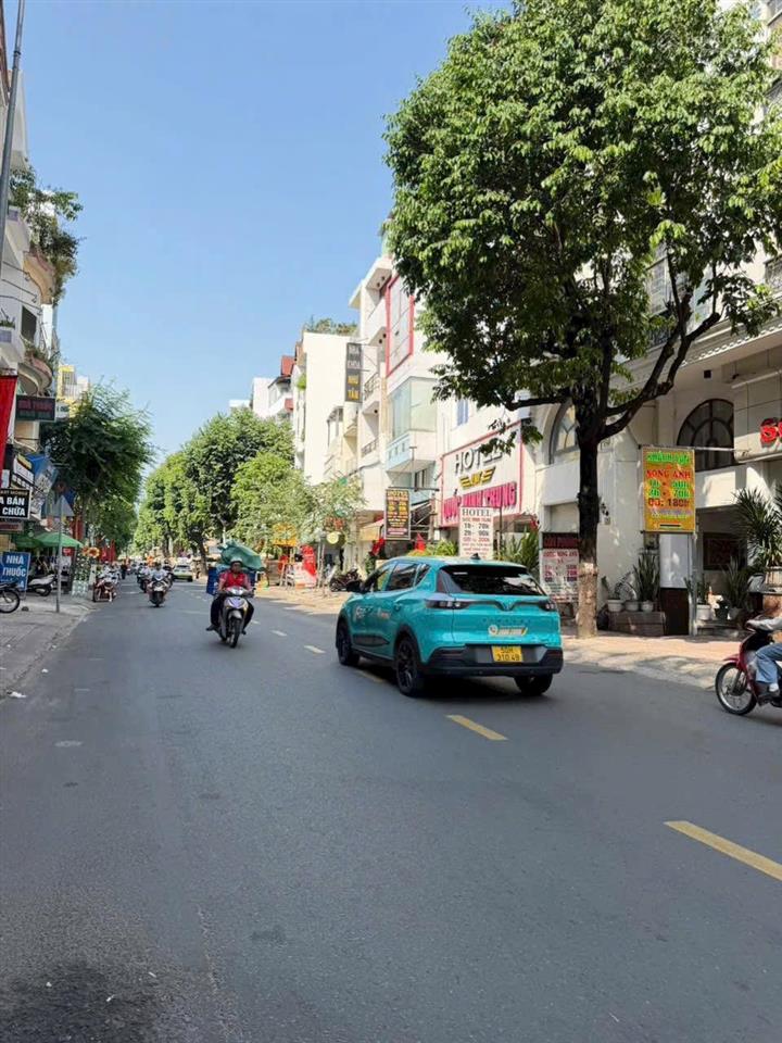 Bán nhà 150 đường a4 p12 q.tân bình dt 5,6 x 18,25m kc  4 lầu giá 23.5 tỷ