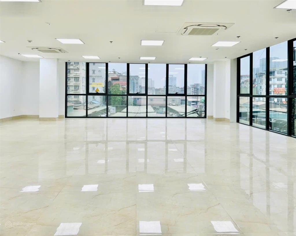 Chính chủ cho thuê văn phòng 120m2  24tr/tháng, yên lãng, đống đa, hà nội, sàn thông mt full kính