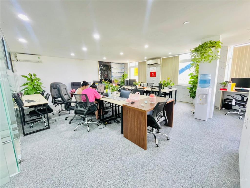 Chính chủ cho thuê văn phòng 120m2  24tr/tháng, yên lãng, đống đa, hà nội, sàn thông mt full kính