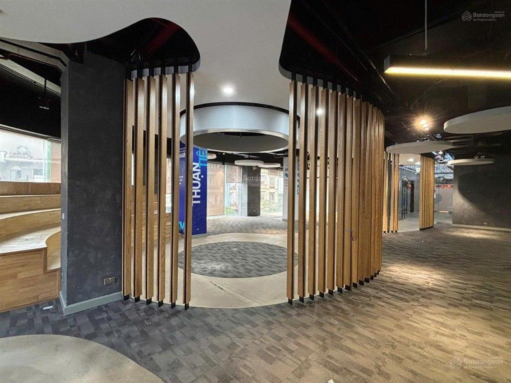 Five star kim giang  thanh xuân, cho thuê 162m2, 45tr/tháng, pccc đầy đủ, sẵn bàn giao khách hàng