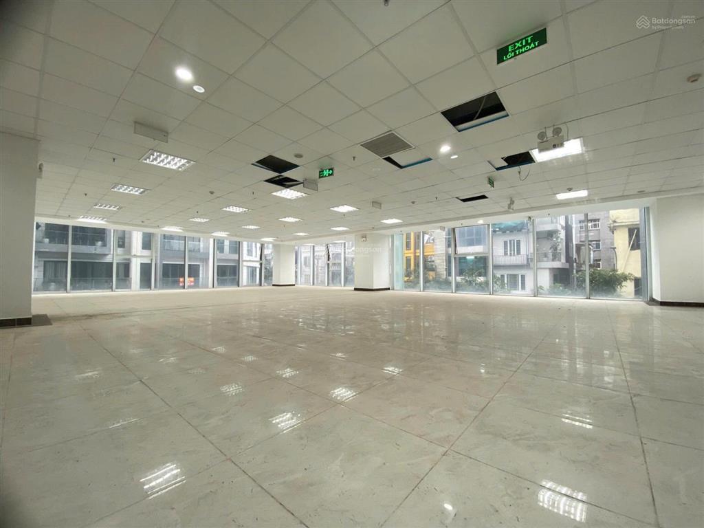 Chính chủ cần cho thuê mbkd 800m2 giá thuê 190tr/tháng, tại định công, hoàng mai, hà nội