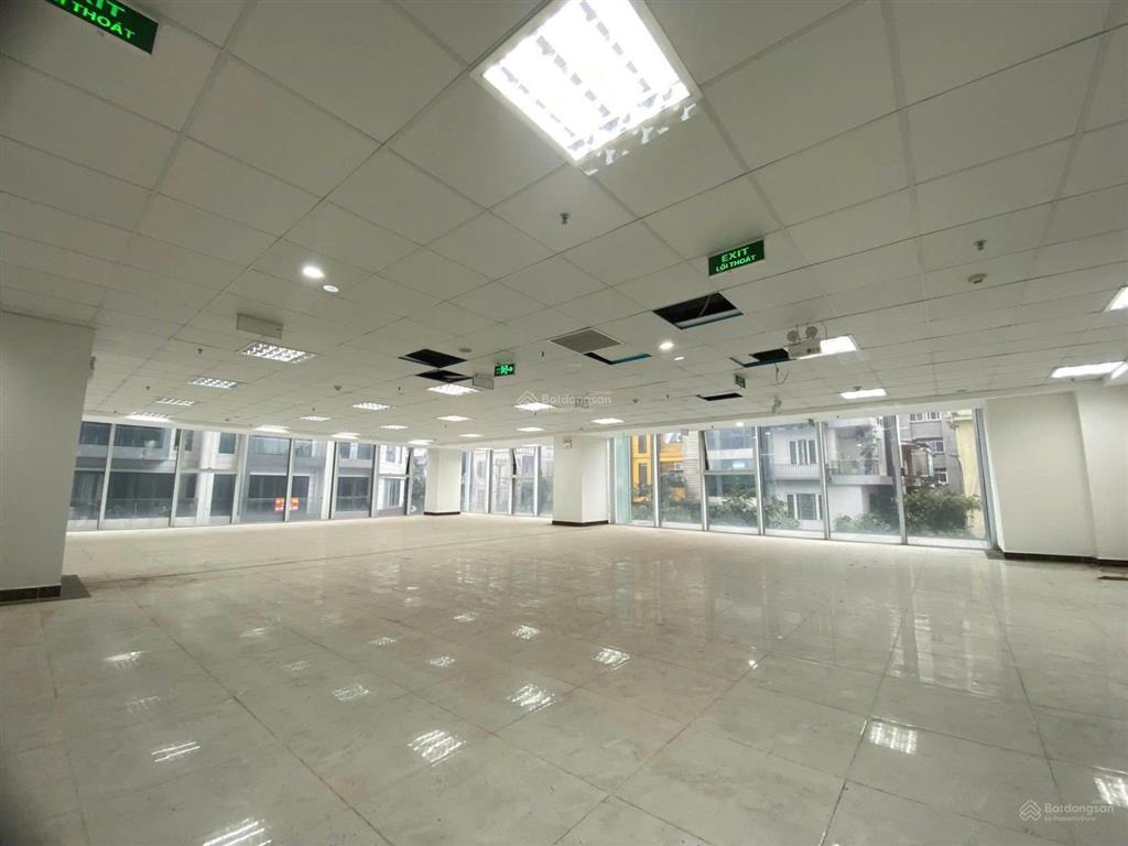 Chính chủ cần cho thuê mbkd 800m2 giá thuê 190tr/tháng, tại định công, hoàng mai, hà nội