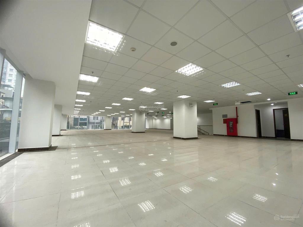 Chính chủ cần cho thuê mbkd 800m2 giá thuê 190tr/tháng, tại định công, hoàng mai, hà nội