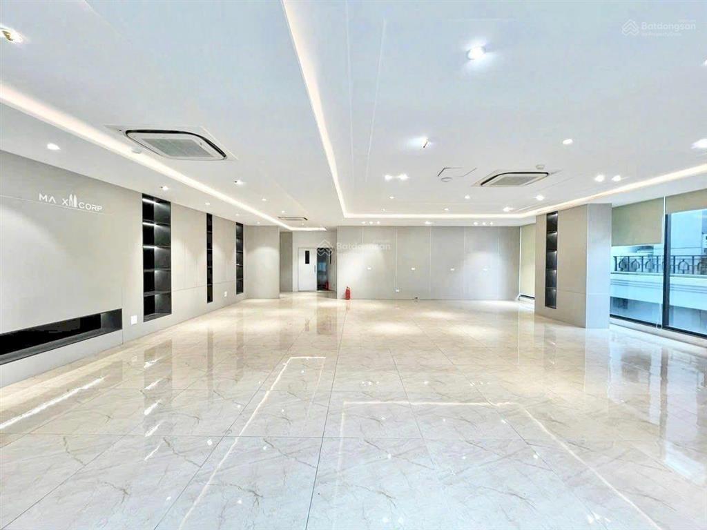 Cho thuê văn phòng 500m2  170tr/tháng tại building mặt đường nguyễn trãi, hà nội