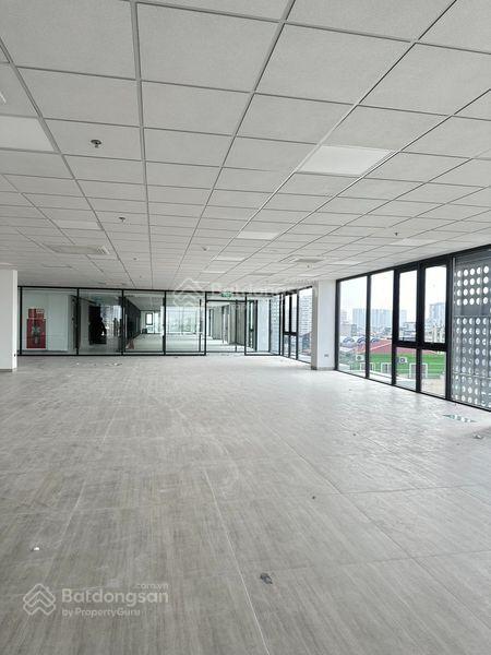 Chính chủ cho thuê văn phòng 250m2  55tr/tháng, tại 131 trần phú, văn quán hà đông phòng mới