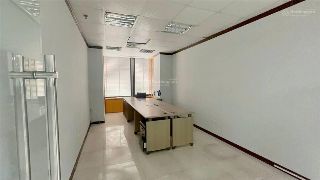 Cho thuê văn phòng 225m2 giá thuê 60tr/tháng tại building hạng b tại lê văn lương, thanh xuân