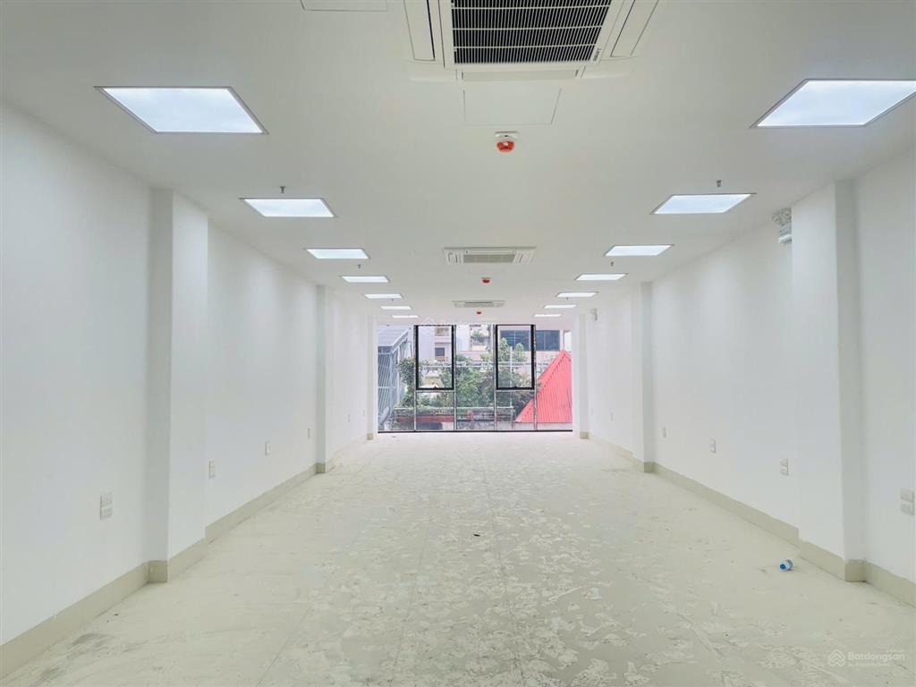 Chính chủ cho thuê văn phòng 80m2, 16tr tại hoàng văn thái, ngã tư sở thanh xuân, hà nội