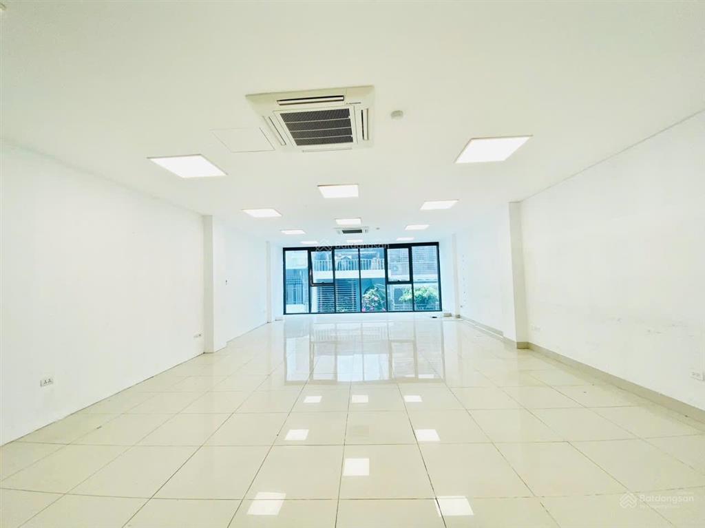 Chính chủ cho thuê văn phòng 80m2, 16tr tại hoàng văn thái, ngã tư sở thanh xuân, hà nội