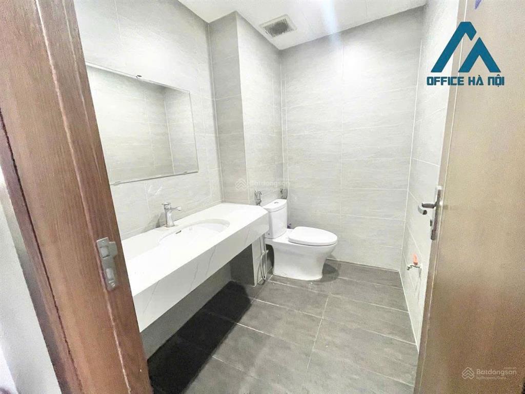 Cho thuê văn phòng, 250m² lê trọng tấn, thanh xuân, hà nội, sàn mới đẹp ngăn sẵn 4 phòng
