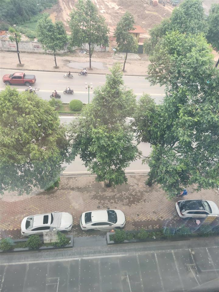 Nhs trung văn cho thuê 109m2  giá 23tr/tháng sàn vuông view tố hữu, tòa nhà mới 100%