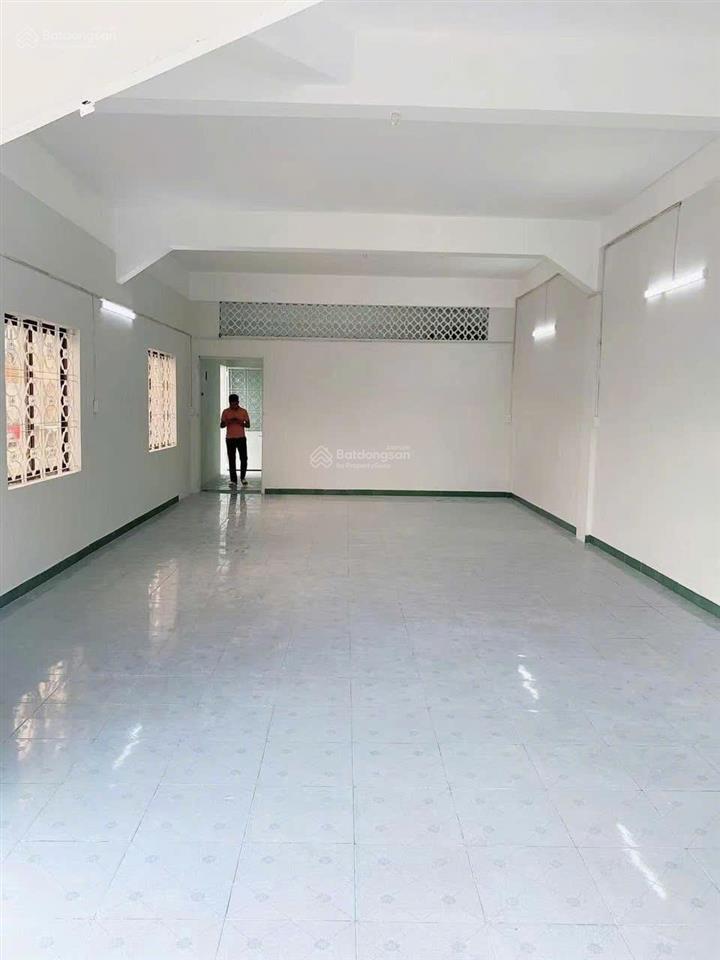 Bán căn hộ chung cư lầu 1 tại đường hồng bàng, 3,45 tỷ, 80m2, 1pn, 1wc