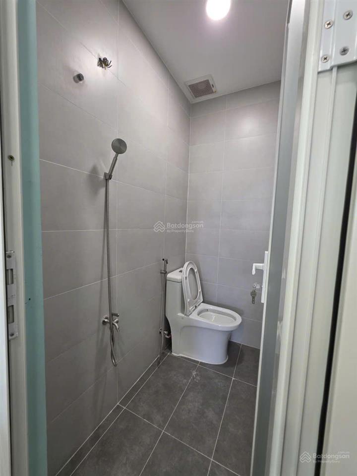 Căn hộ chung cư lạc long quân, lô b lầu 2, 44m2 2pn, 2wc, 2,2 tỷ