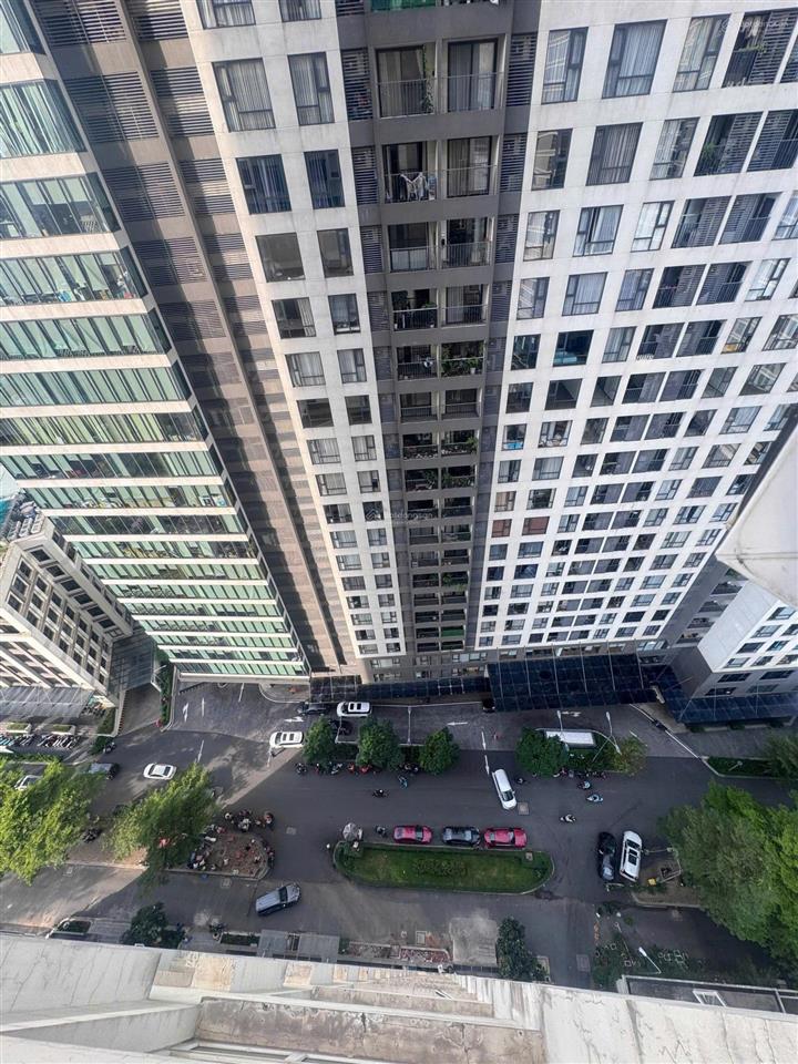 Bán ch riverside 90, đường nguyễn hữu cảnh, 3,2 tỷ, 40m2, view đẹp