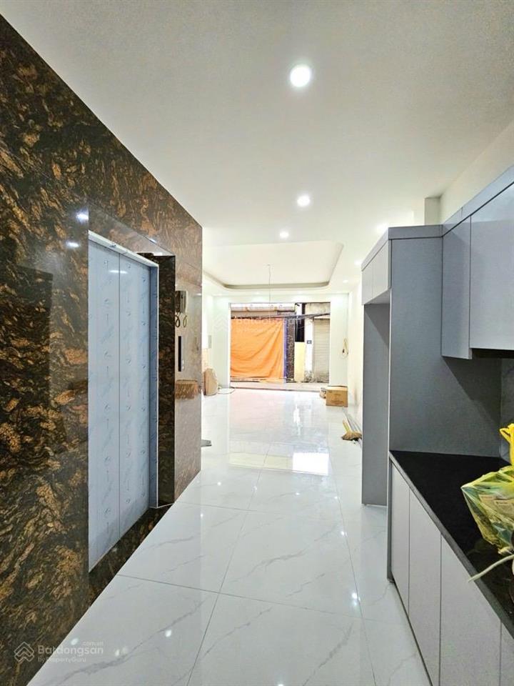 Bán nhà riêng đông ngạc 40m2  6 tầng thang máy ô tô 7 chỗ