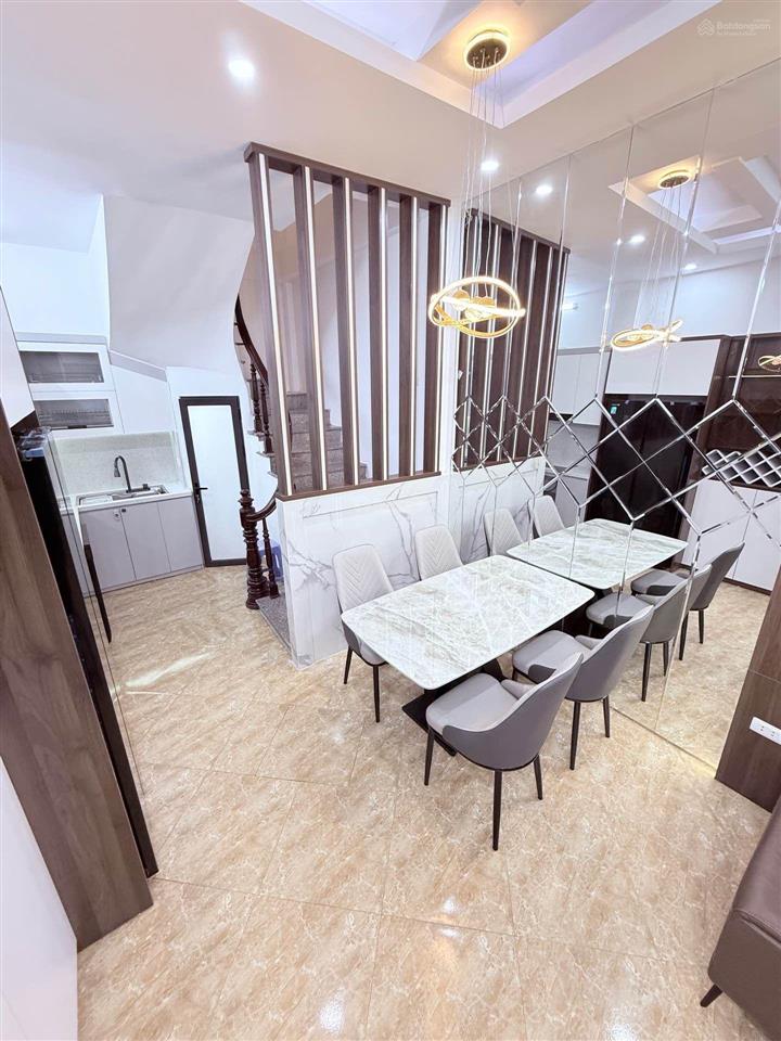 Bán nhà mỹ đình ngõ thoáng gần ô tô nhà đẹp ở ngay. dt 35m2/5tầng/mt4m. full đồ về sẵn ở