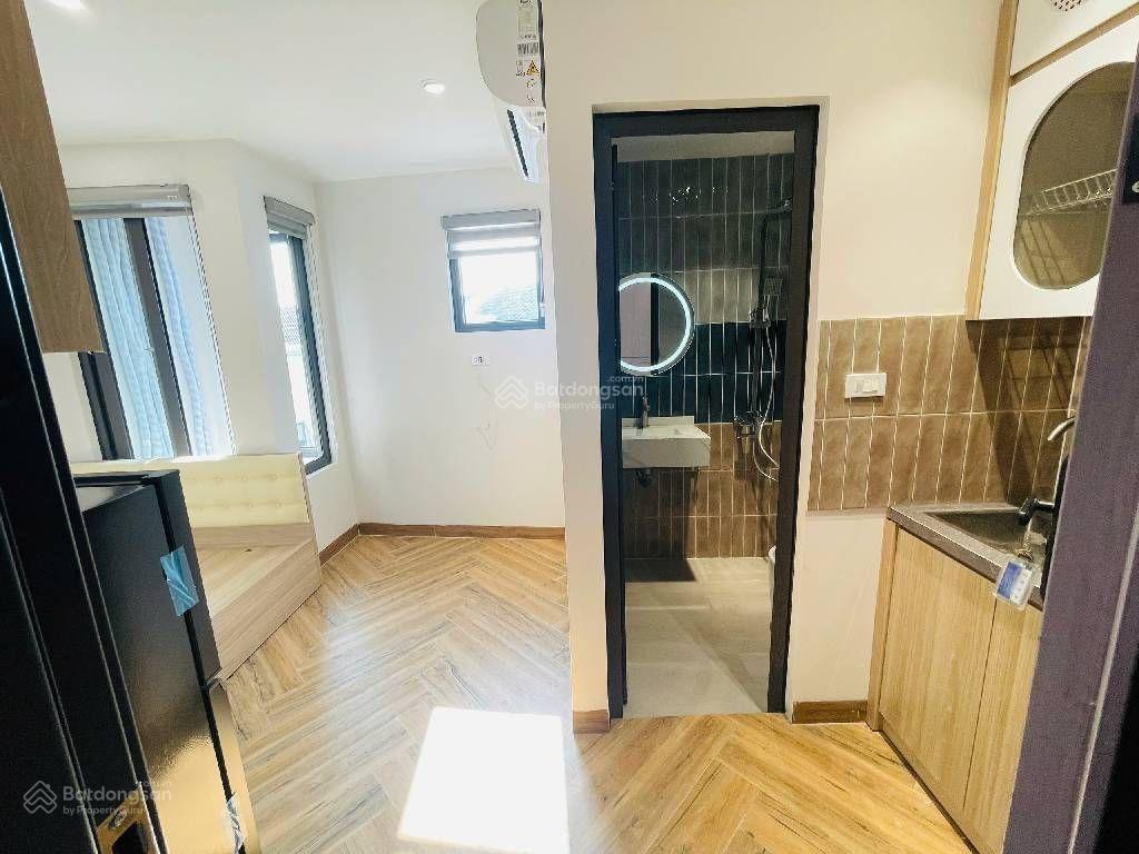 Bán chdv phú diễn 18 phòng khép kín full đồ. dt 65m2/7 tầng / mt 4.8m.doanh thu 80tr/tháng