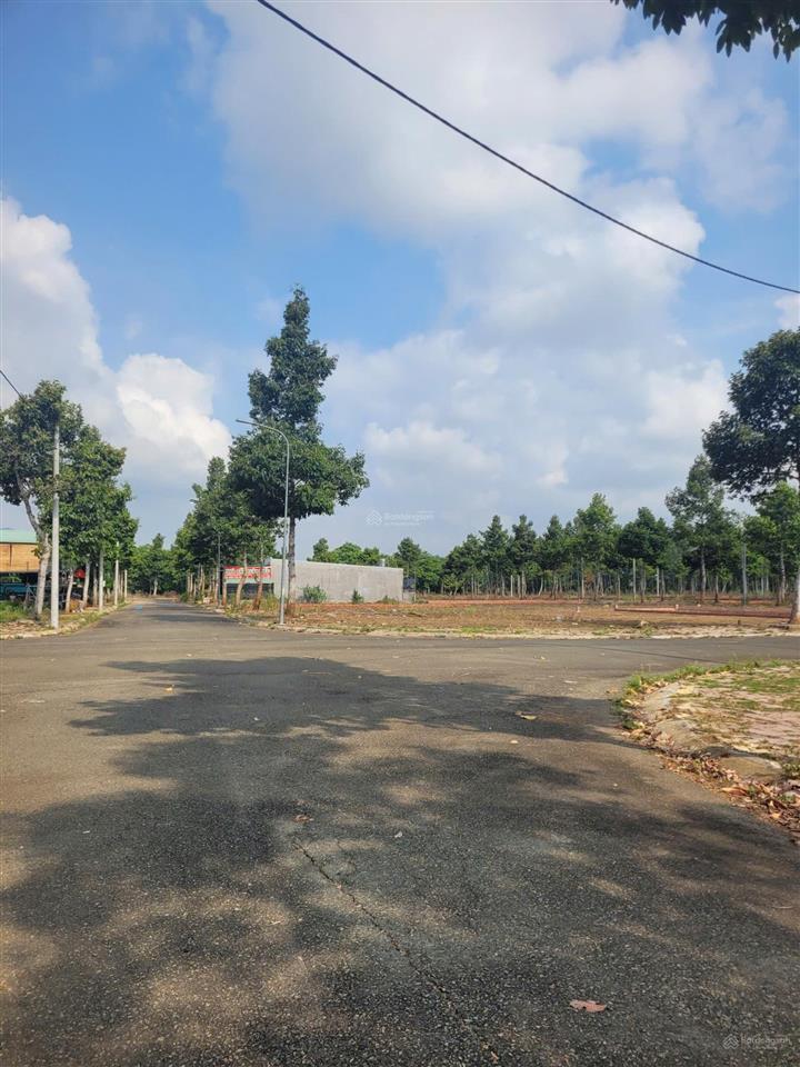 Cần bán lô góc 93m², khu dân cư hiện hữu. phù hợp đầu tư sinh lời